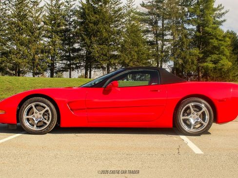 Used 2004 Chevrolet Corvette Convertible w/ Preferred Equipment Group RWD image 15
