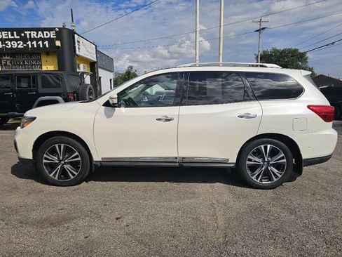 Used 2019 Nissan Pathfinder Platinum AWD/4WD image 8