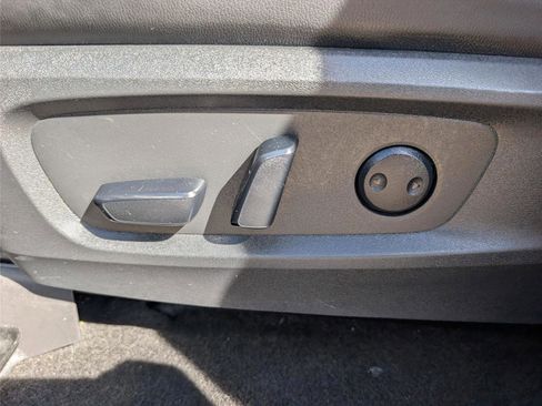 Used 2022 Nissan Pathfinder SL w/ SL Black Package image 12