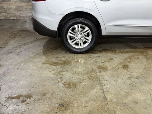 Used 2021 Buick Enclave Essence w/ Sound and Sites Package image 6