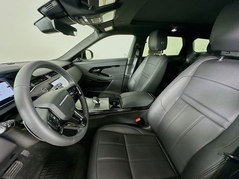 Used 2026 Land Rover Range Rover Evoque S AWD/4WD image 33