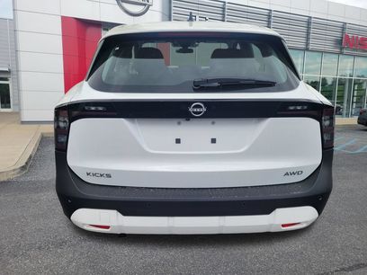 New 2026 Nissan Kicks S