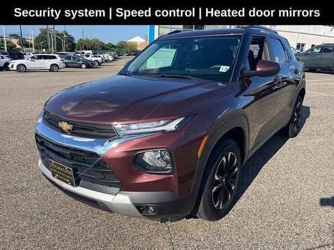Used 2023 Chevrolet TrailBlazer LT w/ Convenience Package AWD/4WD image 3