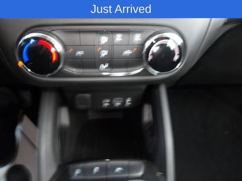 Used 2023 Chevrolet TrailBlazer LS FWD image 18