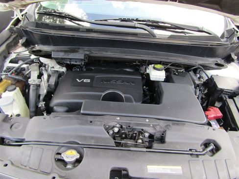 Used 2017 Nissan Pathfinder SL w/ SL Premium Package image 16