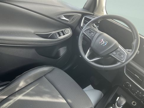 Used 2024 Buick Encore GX Preferred image 18