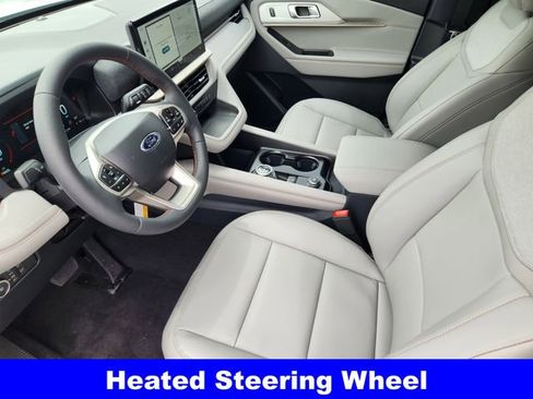 New 2026 Ford Explorer Active w/ Active Comfort Package RWD image 13