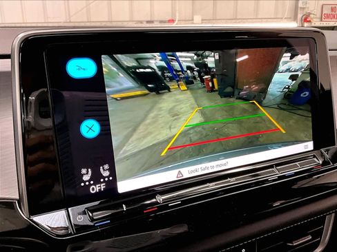 New 2026 Volkswagen Atlas Cross Sport SE image 20