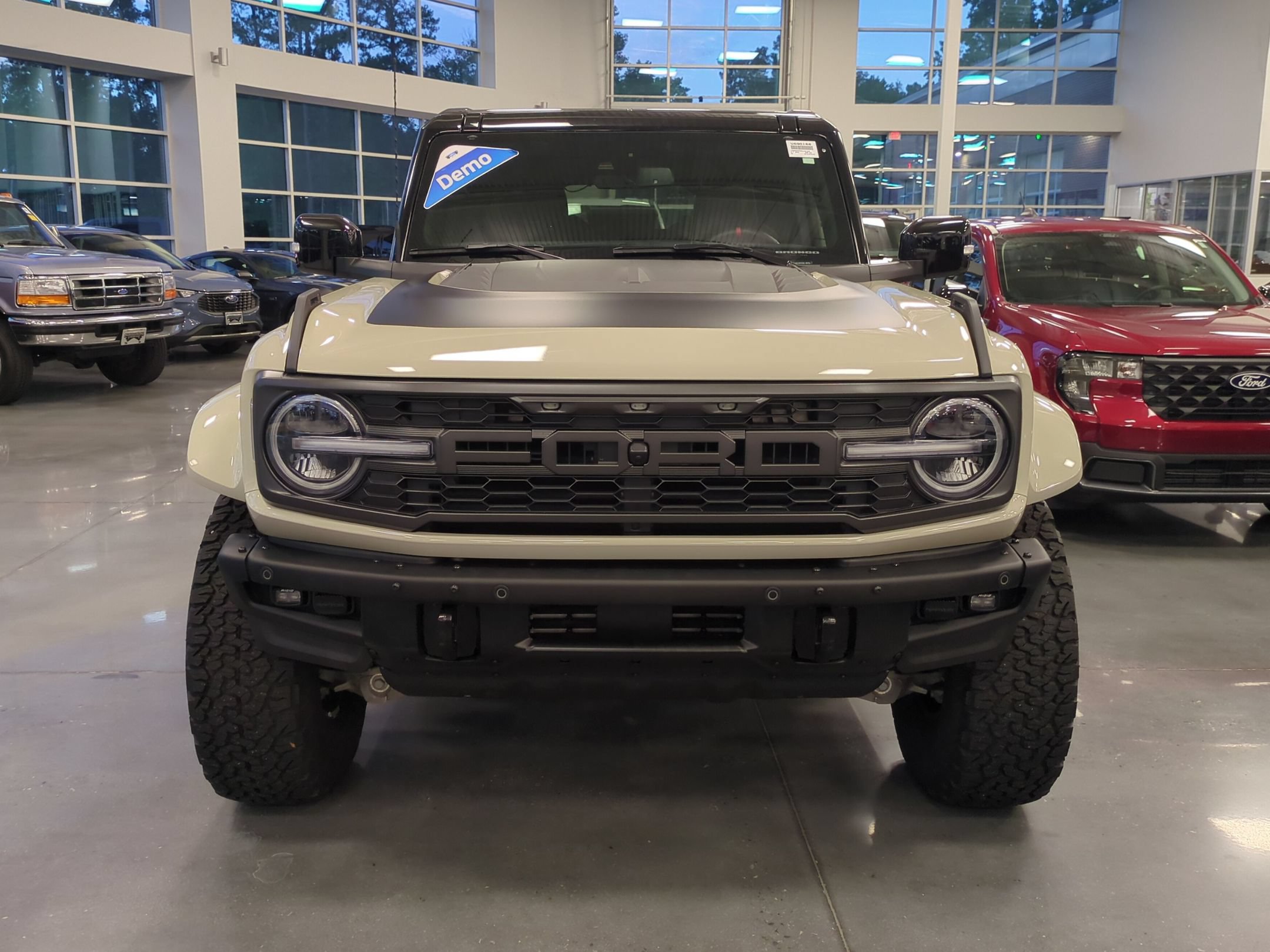 New 2025 Ford Bronco Raptor AWD/4WD image 8