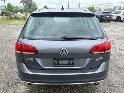 Used 2018 Volkswagen Golf Alltrack AWD/4WD image 4