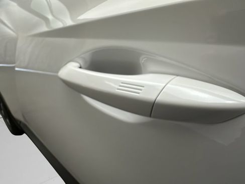 Certified 2025 Hyundai Tucson SEL AWD/4WD image 9