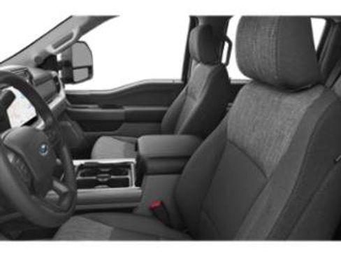 Used 2023 Ford F250 XLT w/ XLT Premium Package AWD/4WD image 4