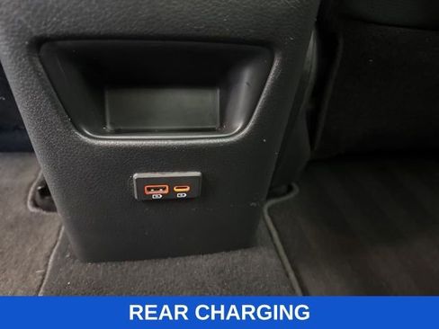 Used 2019 Nissan Sentra SV w/ Special Edition Package image 18