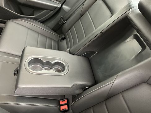 Used 2023 Volkswagen Jetta SE w/ Panoramic Sunroof Package image 13