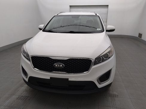Used 2017 Kia Sorento AWD w/ LX Convenience Package image 15
