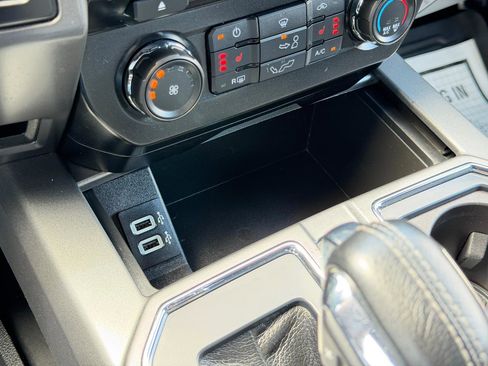 Used 2017 Ford F150 XLT w/ Equipment Group 302A Luxury AWD/4WD image 24