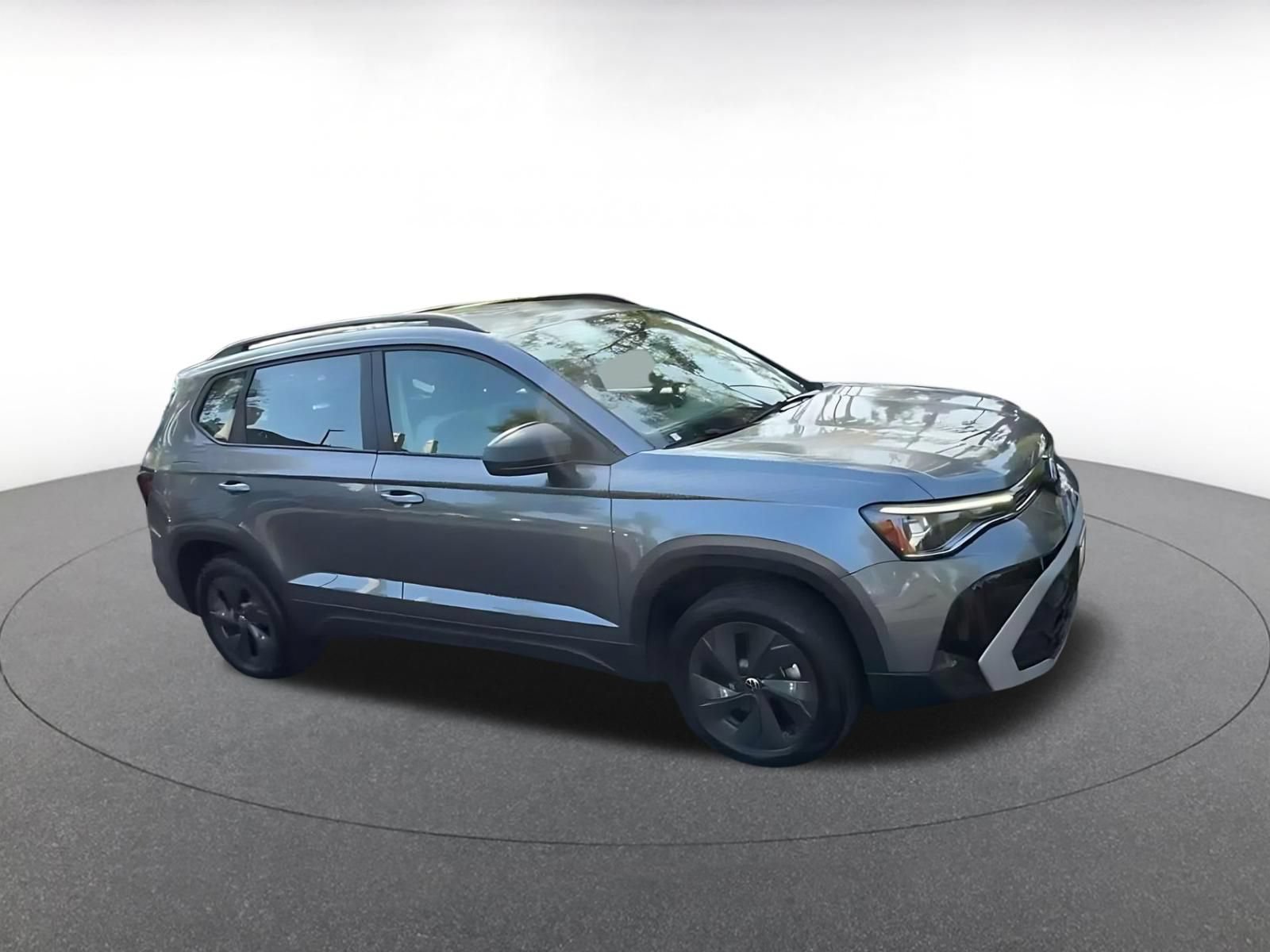 Used 2026 Volkswagen Taos S FWD image 2