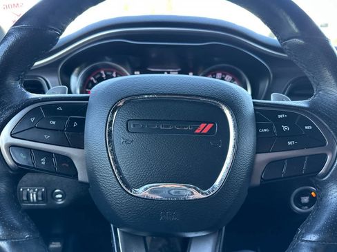 Used 2019 Dodge Challenger R/T w/ Driver Convenience Group RWD image 22