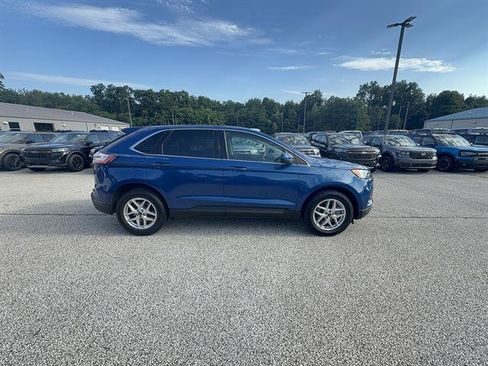 Certified 2024 Ford Edge SEL AWD/4WD image 8
