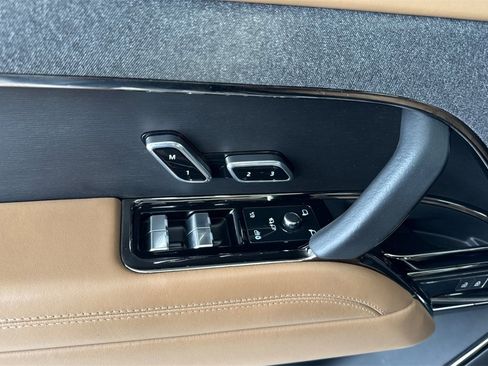Used 2023 Land Rover Range Rover Sport SE image 14