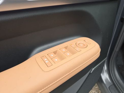 New 2026 Hyundai Santa Fe Limited FWD image 17