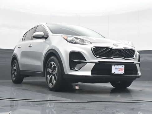 Used 2022 Kia Sportage LX image 23