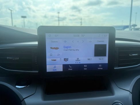 Used 2024 Ford Explorer XLT w/ Equipment Group 202A AWD/4WD image 22