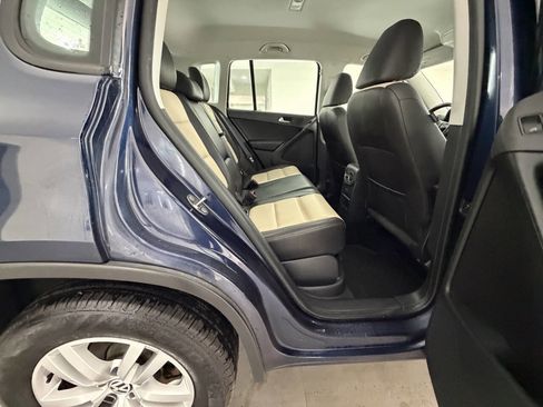 Used 2016 Volkswagen Tiguan S image 18