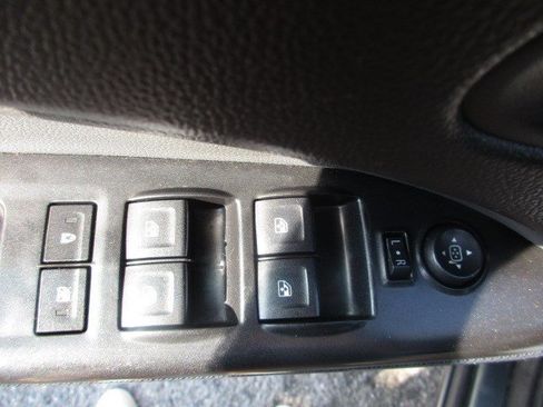 Used 2015 Chevrolet Colorado Z71 AWD/4WD image 16