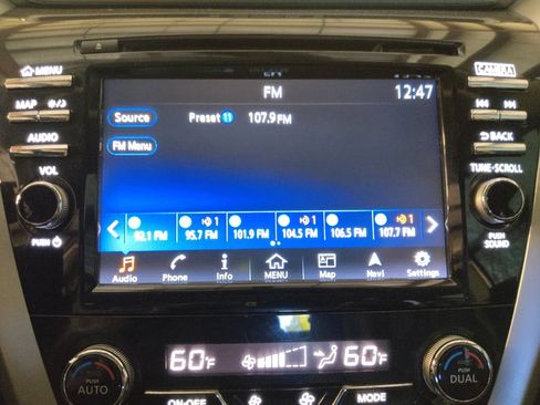 Used 2018 Nissan Murano Platinum image 25