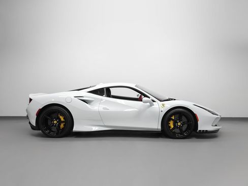 Certified 2020 Ferrari F8 Tributo RWD image 4