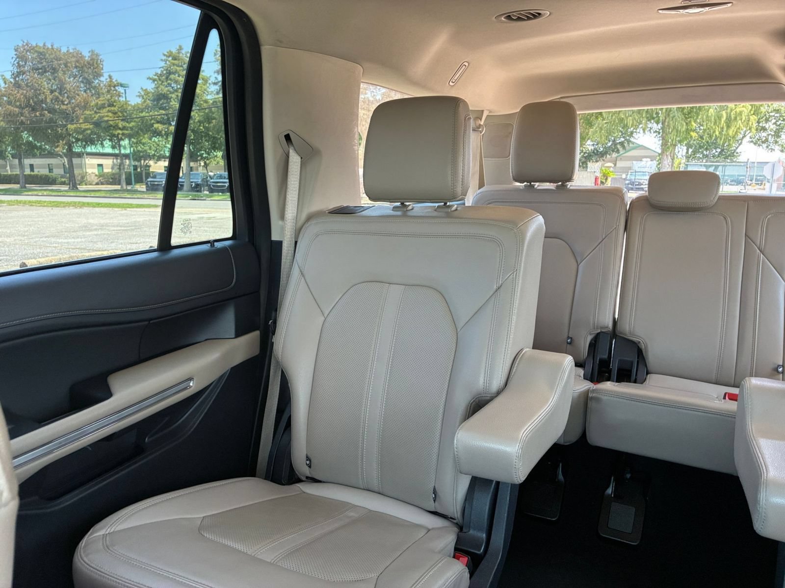 Used 2024 Ford Expedition Max Limited RWD image 43