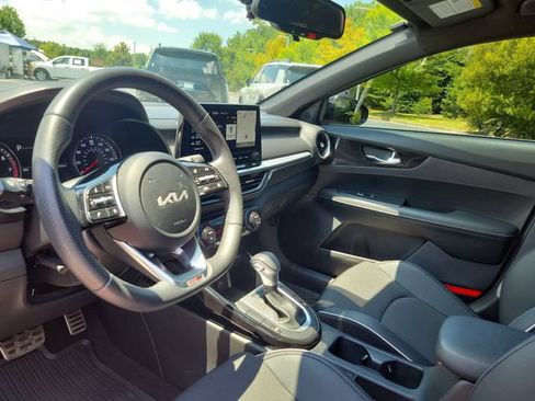 Certified 2024 Kia Forte GT-Line FWD image 12