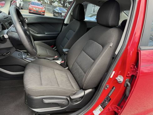 Used 2016 Kia Forte LX image 9