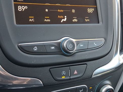 Used 2023 Chevrolet Equinox LT image 17