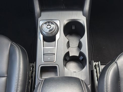 Used 2025 Ford Escape Platinum AWD/4WD image 21