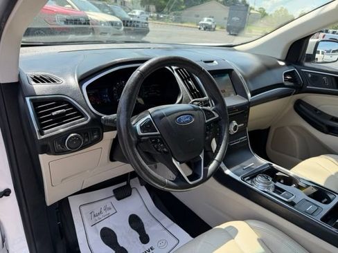 Used 2019 Ford Edge Titanium w/ Cold Weather Package AWD/4WD image 25