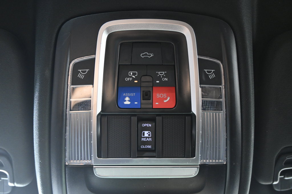 Used 2024 RAM 1500 Limited AWD/4WD image 37