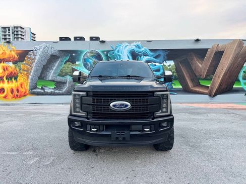 Used 2017 Ford F350 Platinum w/ Platinum Ultimate Package AWD/4WD image 3