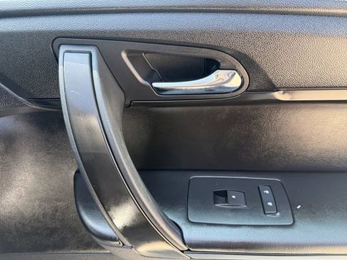 Used 2013 GMC Acadia SLE FWD image 5
