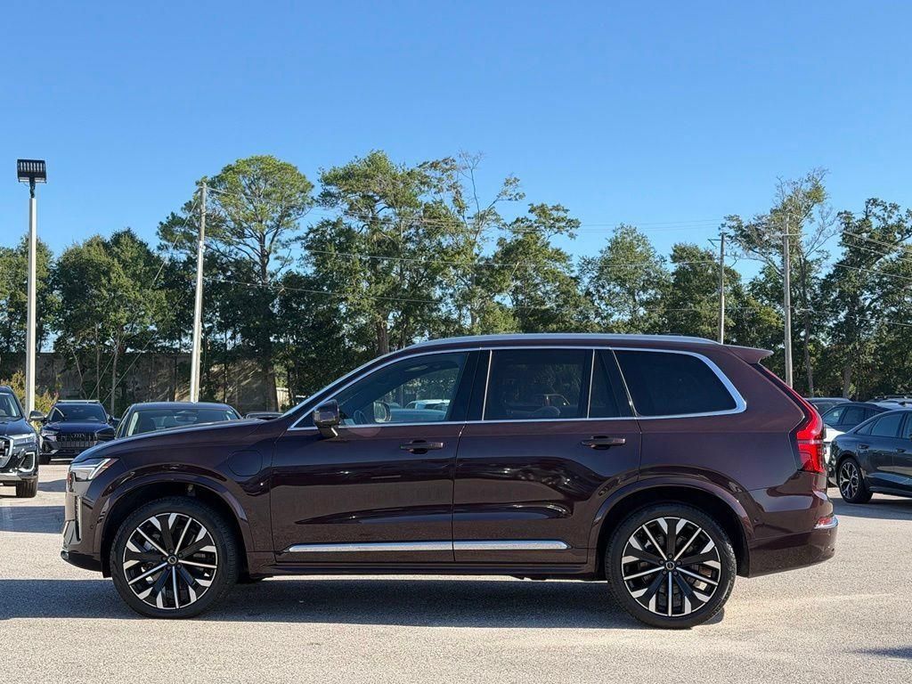 Used 2025 Volvo XC90 T8 Ultra w/ Lounge Package AWD/4WD image 6