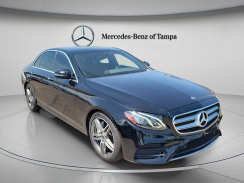 Used 2019 Mercedes-Benz E 300 image 4