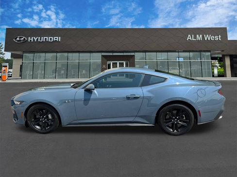 Used 2024 Ford Mustang GT RWD image 8
