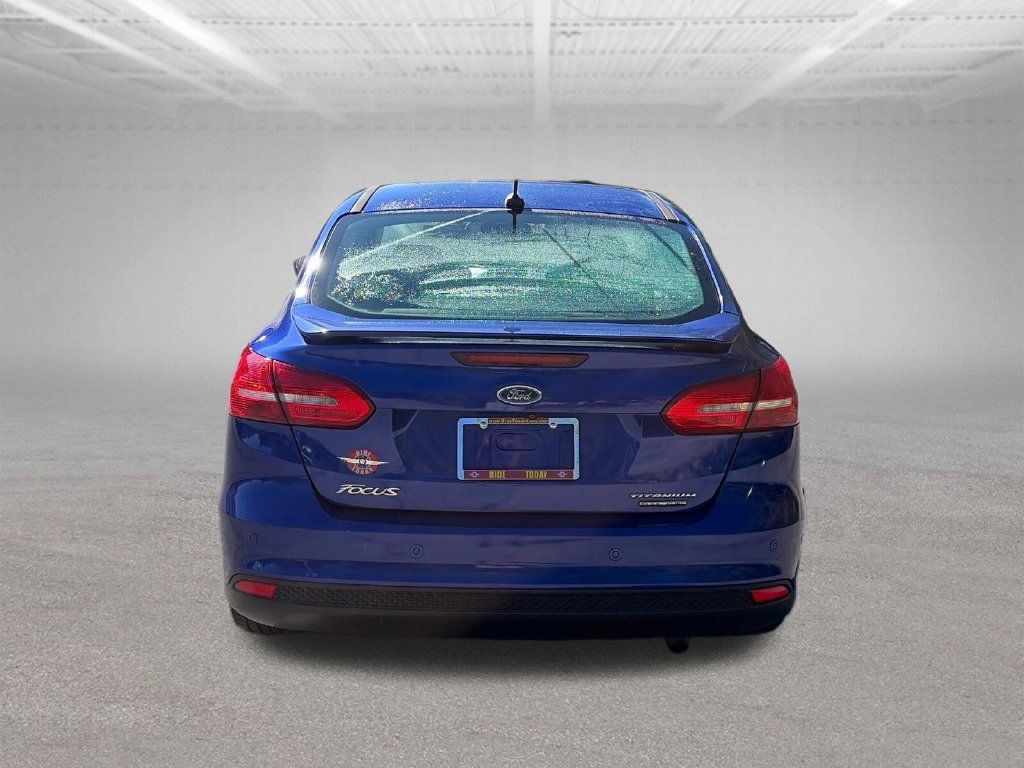Used 2015 Ford Focus Titanium FWD image 5