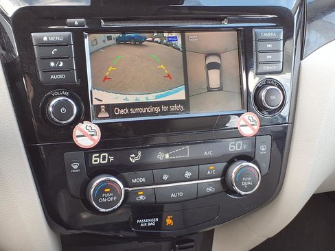 Used 2022 Nissan Rogue Sport SV w/ Technology Package image 27