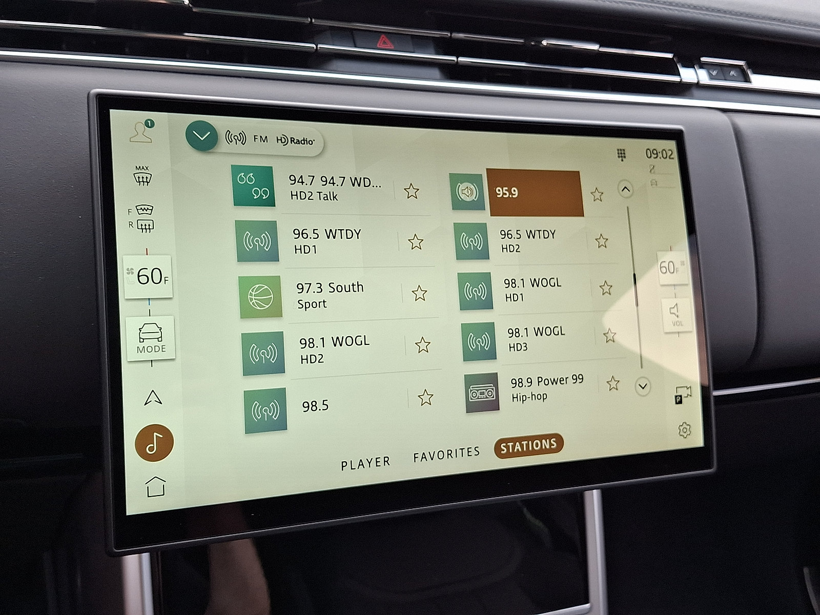 New 2026 Land Rover Range Rover SE AWD/4WD image 15