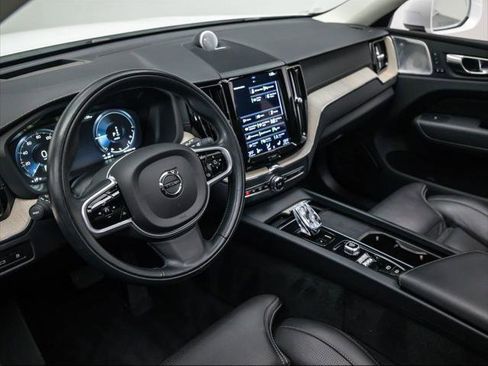 Used 2021 Volvo XC60 T8 Inscription w/ Advanced Package image 20
