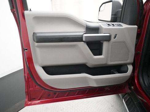 Used 2019 Ford F150 XLT w/ Equipment Group 302A Luxury AWD/4WD image 26