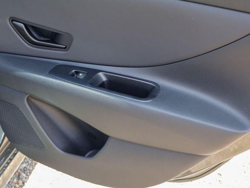 New 2026 Hyundai Elantra Sport FWD image 22
