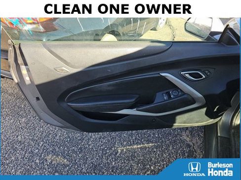 Used 2020 Chevrolet Camaro LT image 10